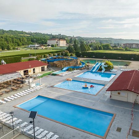 Chateauneuf-de-Galaure Camping Chateau De Galaure מראה חיצוני תמונה